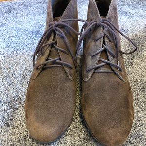 Clarks Brown Suede Wedge Boots in EUC!